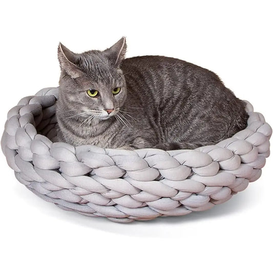 Handwoven Knitted Round Pet Bed For Cats And Kittens