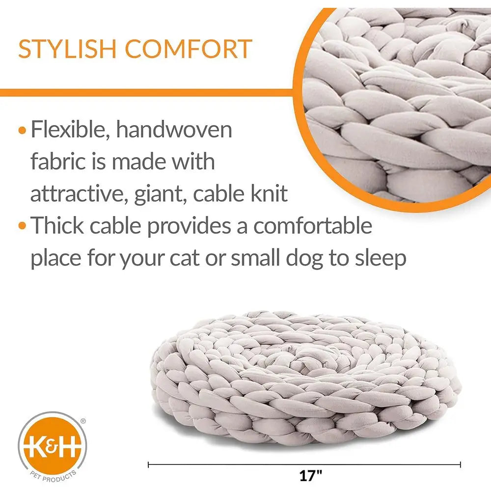 Handwoven Knitted Round Pet Bed For Cats And Kittens